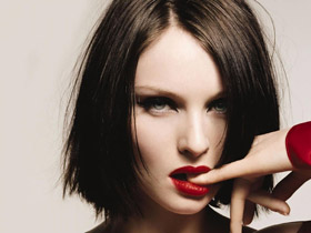 http://www.photoshop-cafe.de/werke_galerie/Sophie_Ellis_Bextor_001___1kl.jpg